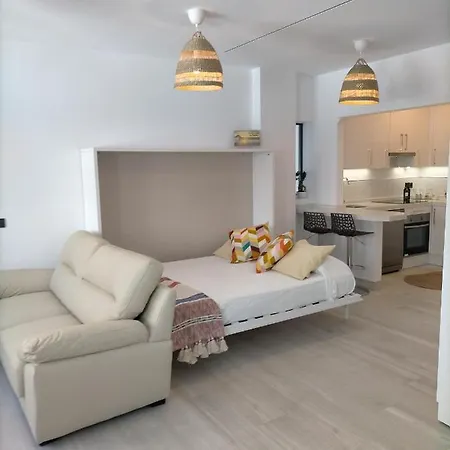 Acogedor En La Playa De 카디스