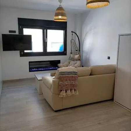 Acogedor En La Playa De *